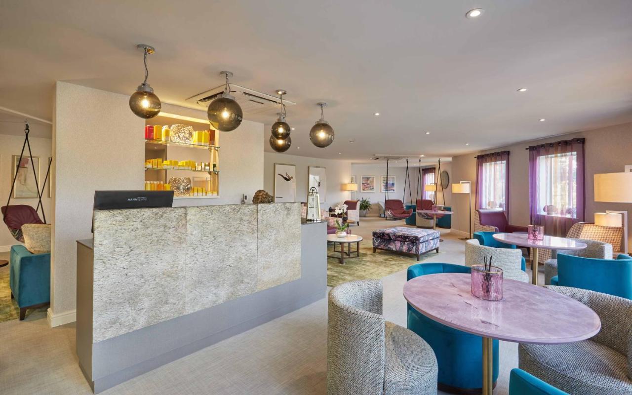 Lion Quays Resort Chirk Extérieur photo
