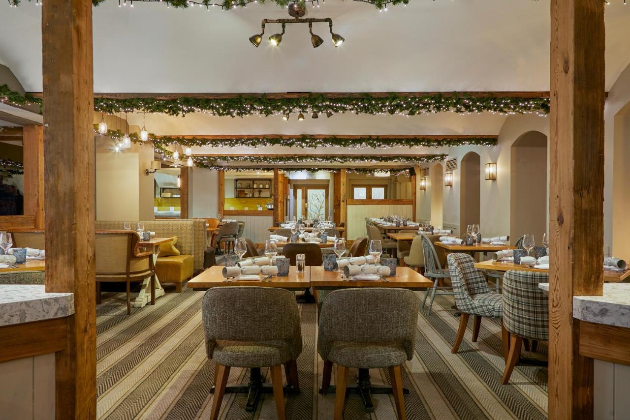 Lion Quays Resort Chirk Extérieur photo